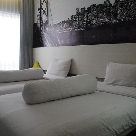 วิโอ โฮเต็ล เวสต์ฮอฟ Hotel บันดุง ภายนอก รูปภาพ