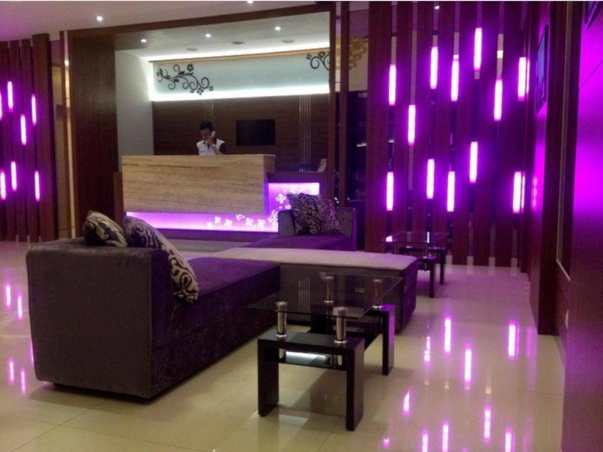 วิโอ โฮเต็ล เวสต์ฮอฟ Hotel บันดุง ภายนอก รูปภาพ
